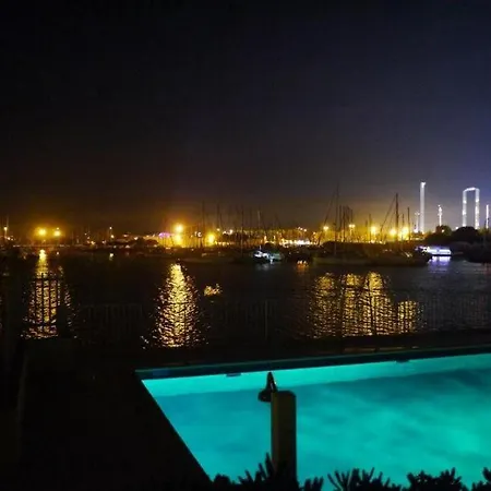 Apartment Vue Exceptionnelle Sur La Mer, Piscine, Parking Prive - Sur L'ile Des Pecheurs Agde